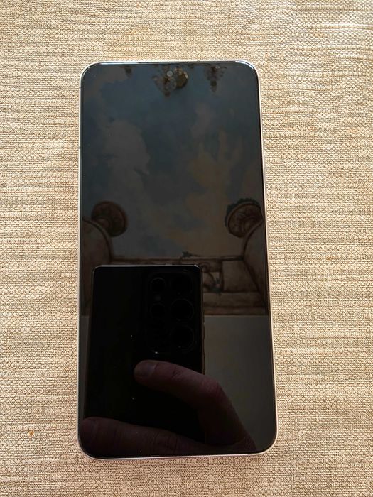 Samsung s22 в отлично състояние