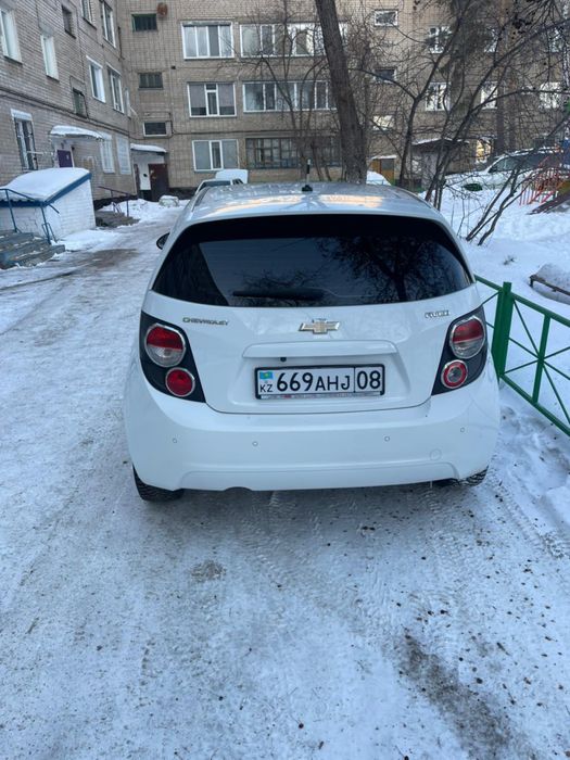 Авео , машина .шевралет