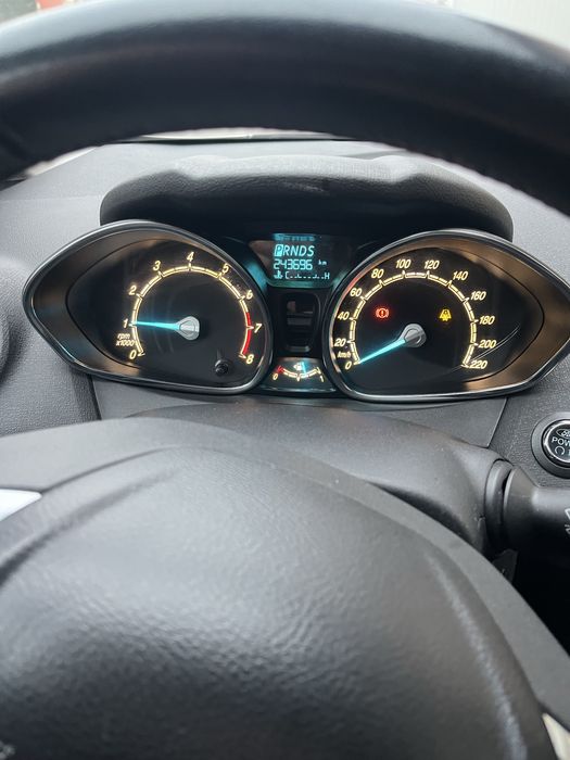 Vand Ford Fiesta 1.0