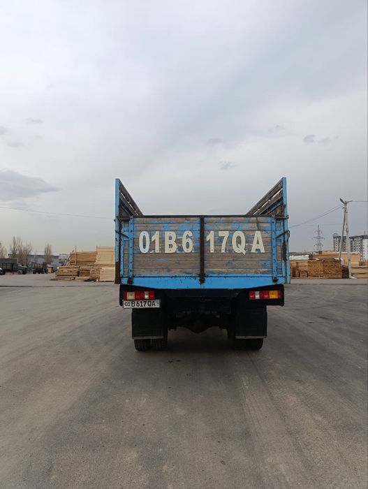 Zil Sotiadi Dilinamer 1989-yil