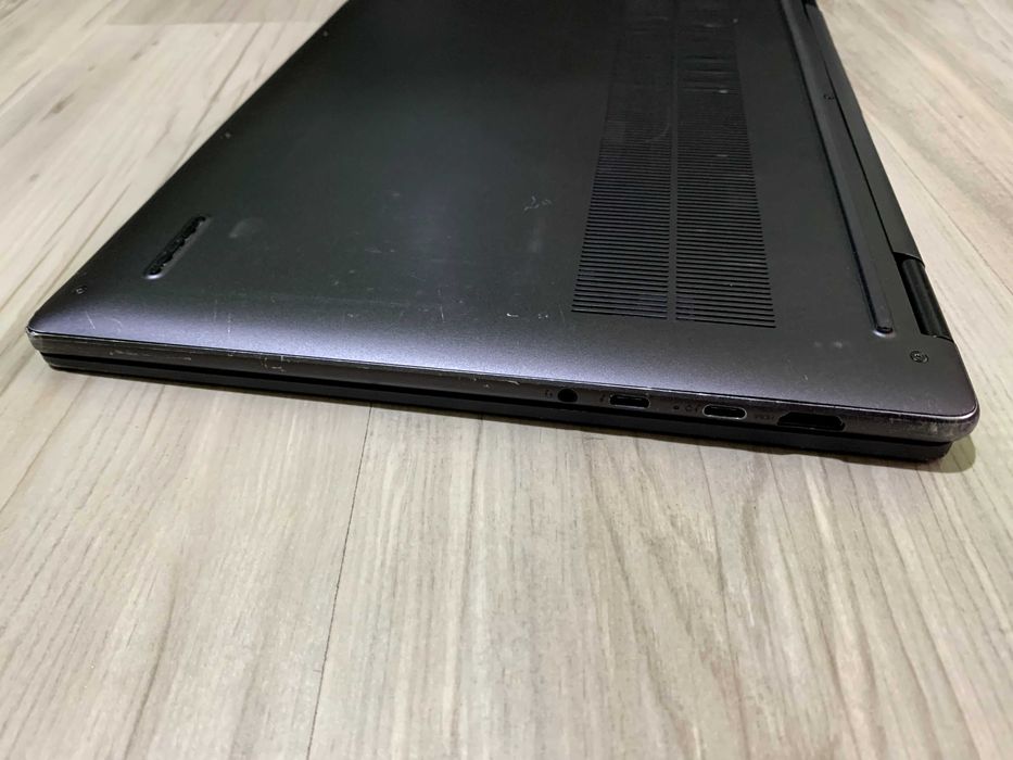 Lenovo Yoga 7 intel ultra 7 - 155U Ram 16Gb Ssd 1Tb 16" touch