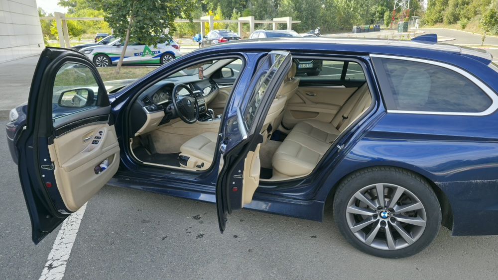 Vand BMW 525xd Touring (F11) 2013 – 218 CP – DEFECT