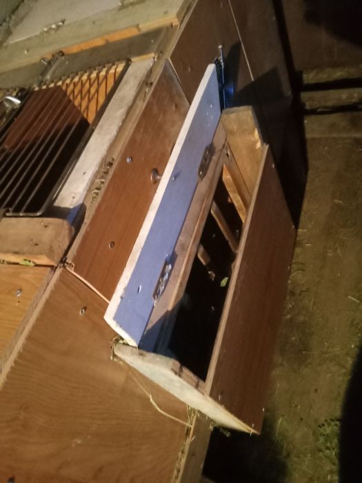 Продам клетки для кроликов