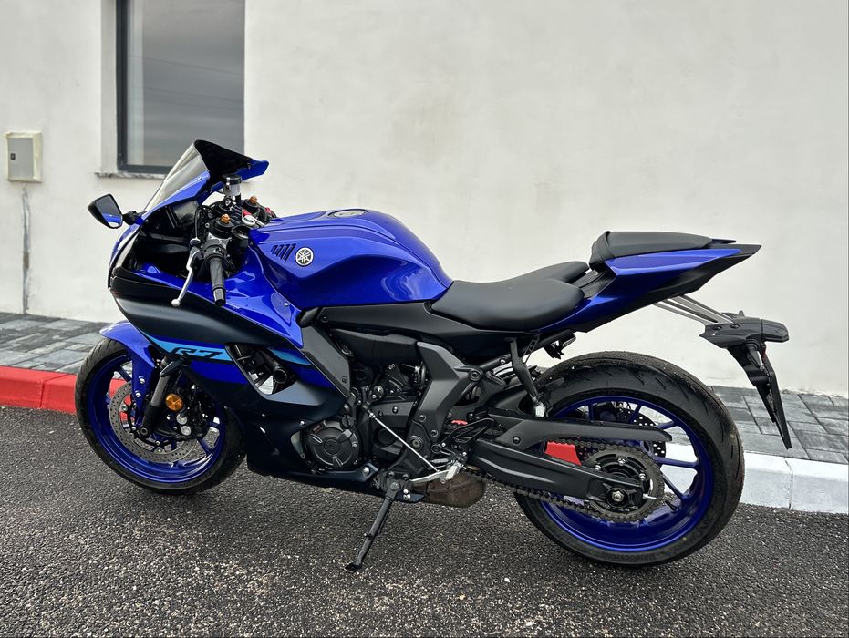 Yamaha R7 2025 (2000km) A2 35kw
