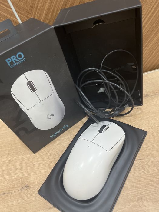 Logitec 2 …………….