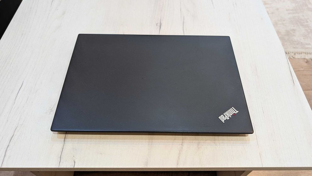 Лаптоп Lenovo ThinkPad x390 / i5-8265U / 8 GB RAM / 256 NVMe / FHD