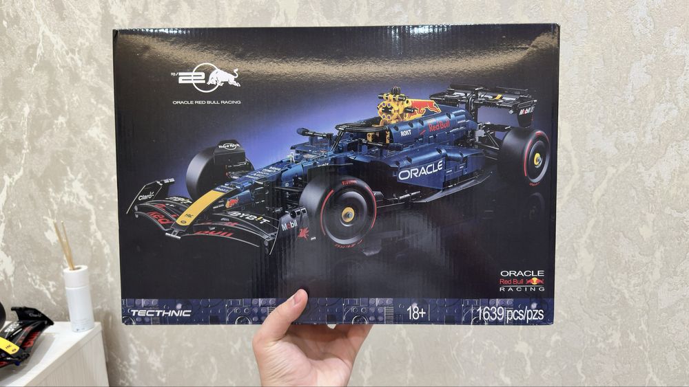 Lego Technic Red Bull Oracle rb20 F1