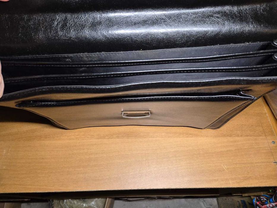 Классический портфель академический черный аккуратный стильный