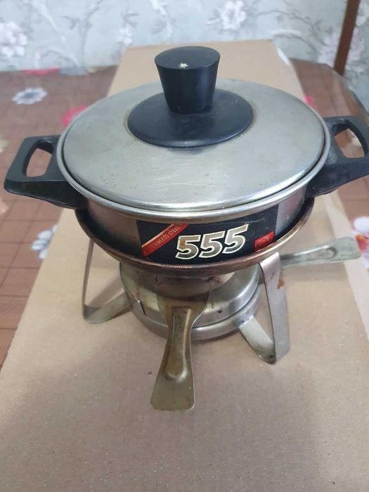 Минипечка на сухом горючем.