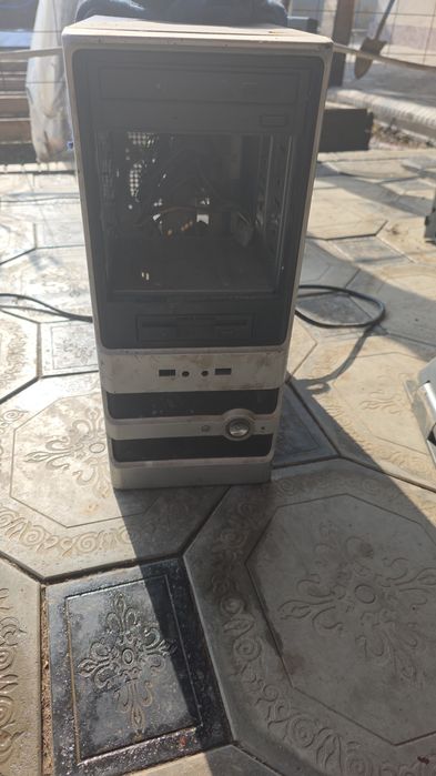 Продам на запчасти компьютеры