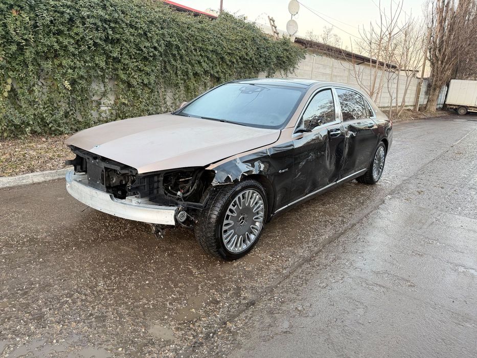 Mercedes-Benz S Maybach Avariat
