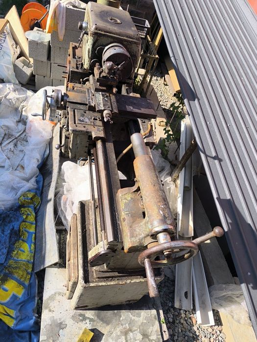 Токарный станок.