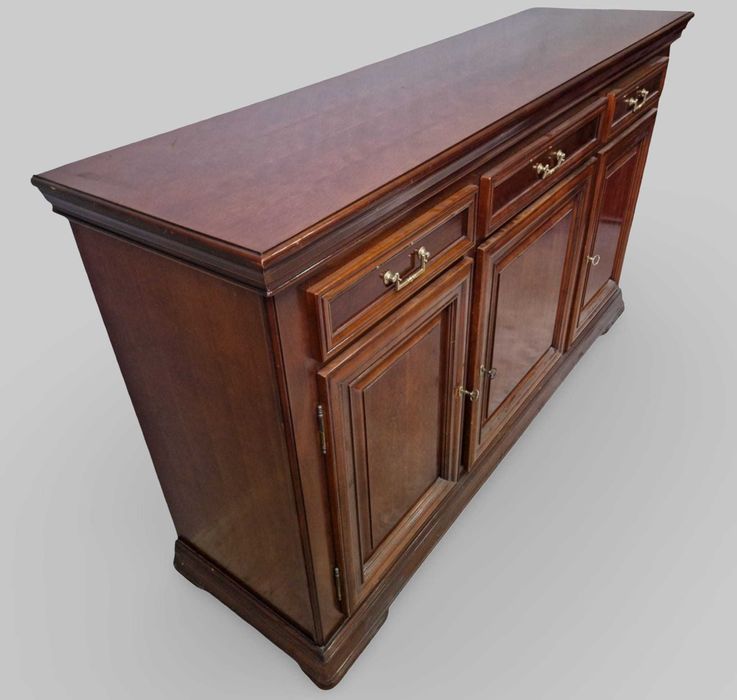 Черешов контрабюфет дресоар три крила