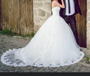 Официални рокли като нови