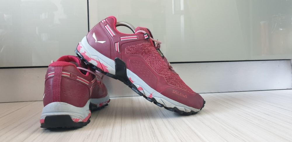Salewa Speed Beat Gore - Tex   41/26.5см. ОРИГИНАЛ! Дамски спортни
