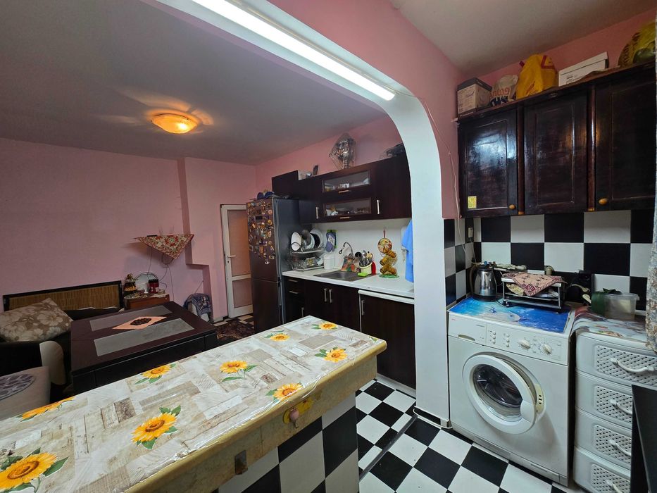 Продава се Двустаен апартамент в София, Гео Милев - 66 кв.м за 1970 €/кв.м - Снимка #2