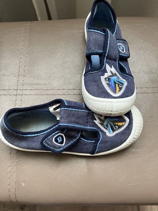 Детски пантофи с размер 30