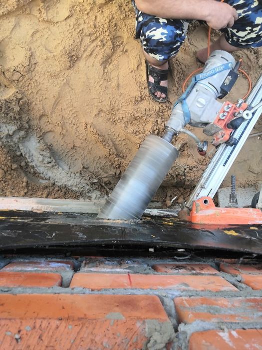 Алмазное сверление бурение стен