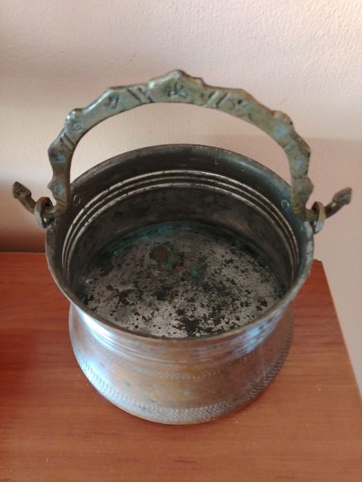 Старо малко котле, бакърче, меден съд,менец,менче