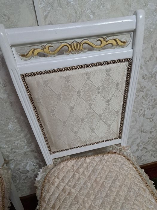 Продаю стулья срочно