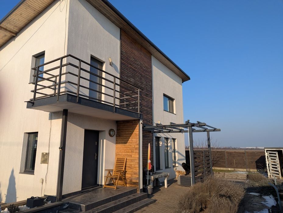 Casa P+1E Strejnicu teren 550mp