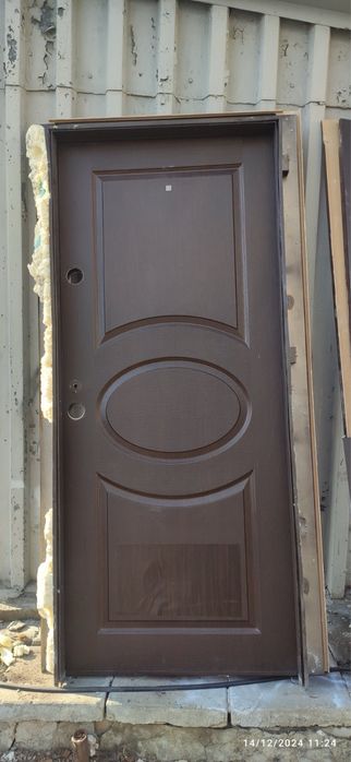 Врата метална без брава