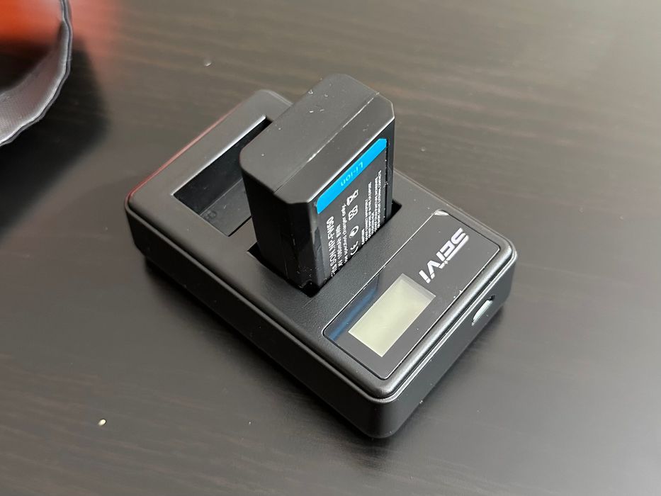 Sony A6400 + 16-50mm обектив – Отлично състояние