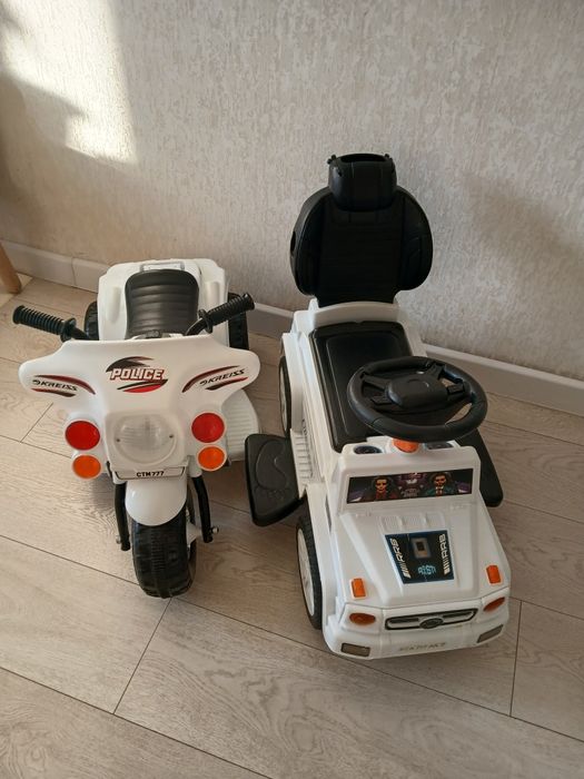 Продам машинку и мотоцикл