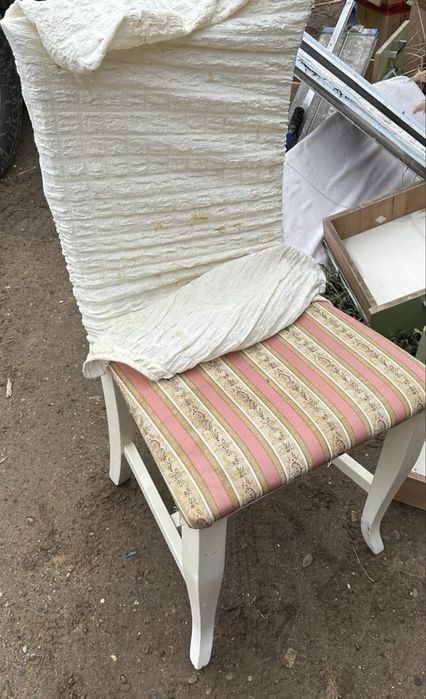 Стол в хорошем состояний