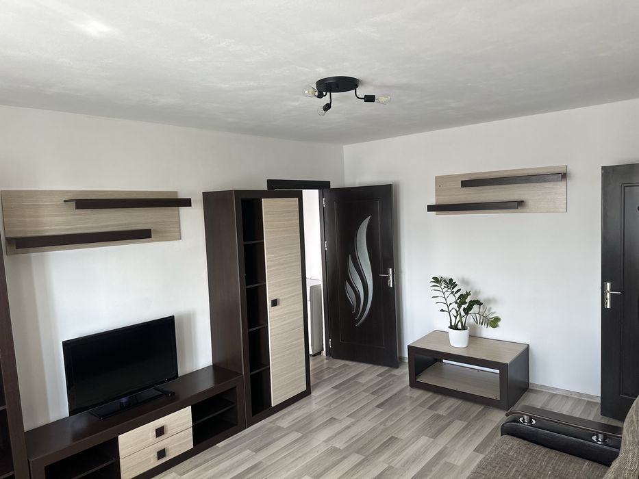 De închiriat: Apartament 2 camere -complet utilat – centrală proprie – Craiovita
