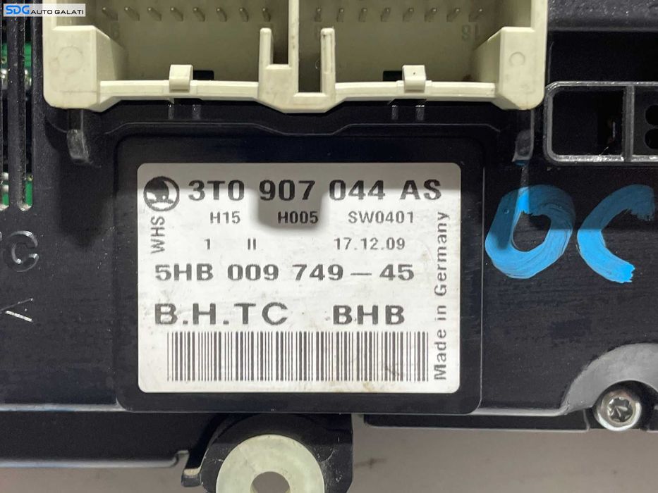 Panou Unitate Comanda AC Aer Conditionat Clima Climatronic cu Incalzire in Scaune Skoda Superb 2 2008 - 2015 Cod 3T0907044AS 5HB009749-45 [L2841]