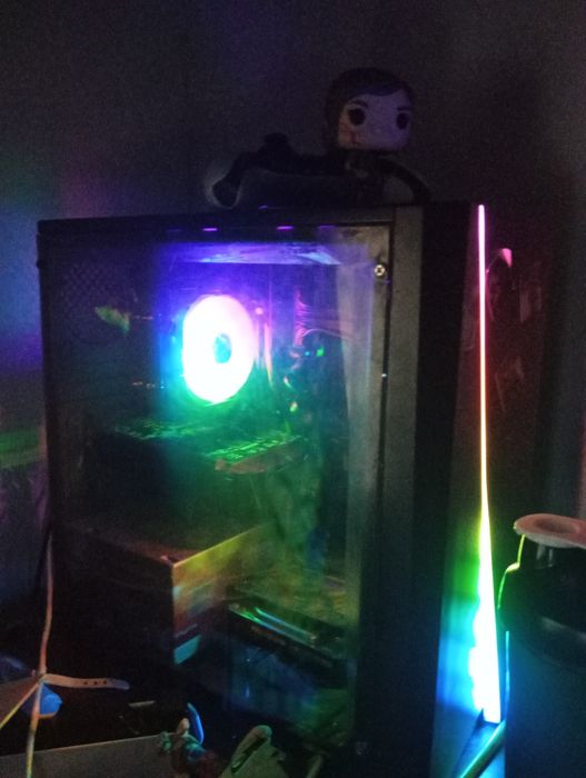 Компьютер полный комплект торг есть