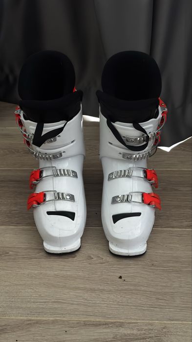 Ски и ски обувки Rossignol