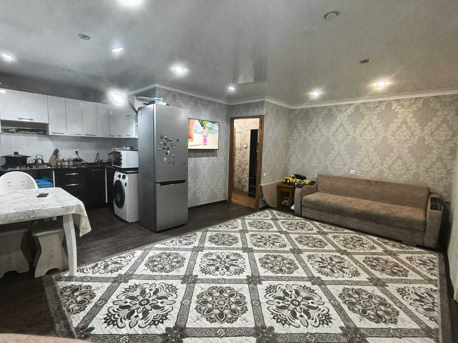 2 комнатная  2 этаж  15 млн Торг