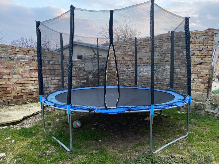 Батут за скачане