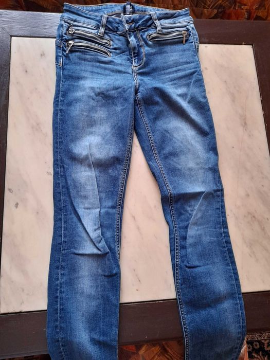 Продавам дамски дънки