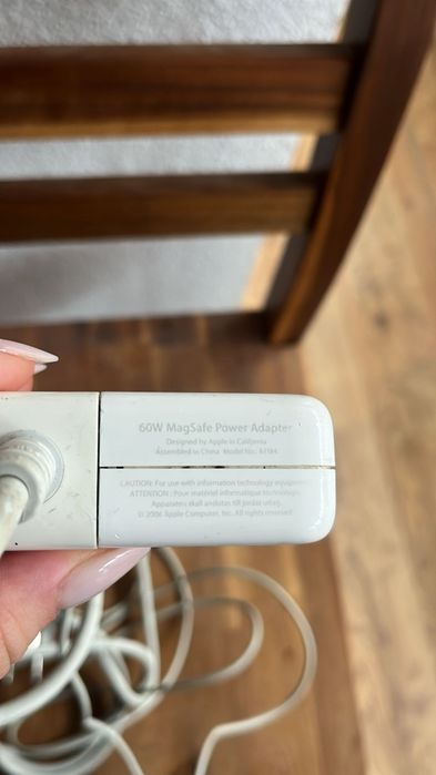 Incarcator macbook 60w, A1184