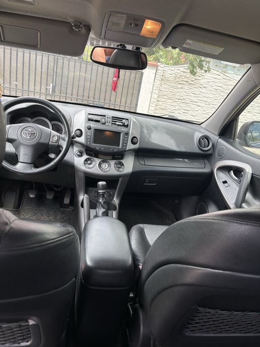 Vand toyota rav 4
