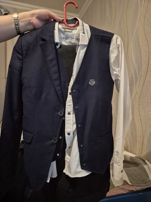 Школьный костюм тройка