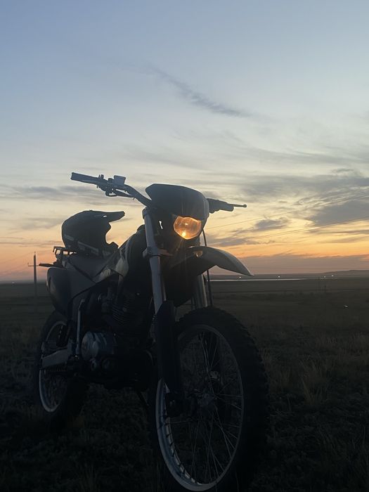 Продам эндуро 250