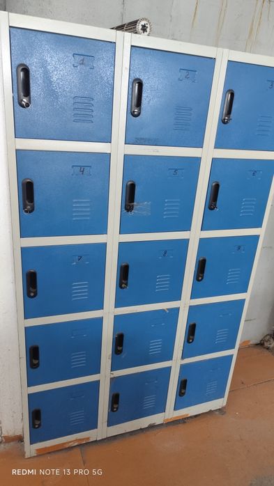 Продается торговое оборудование витринные холодильники