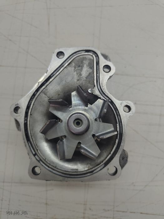 Помпа Estima 2az-fe