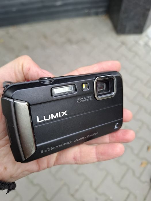 Компактен дигитален фотоапарат PANASONIC LUMIX DMC- FT30