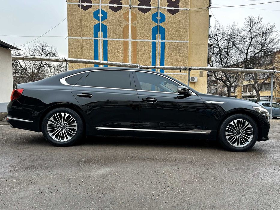 KIA K9 Luxury Full-Size Sedan 3.8 mator ideal xolatda sotiladi!