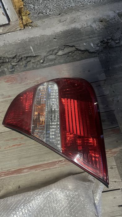 Тайота стоп задный