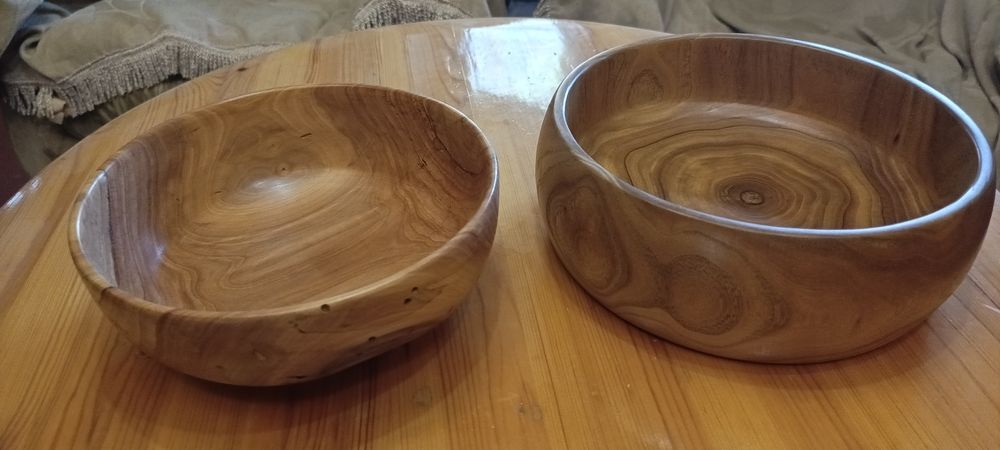 Посуда из дерева сувенирная.