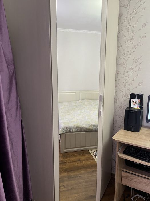 Спальная с двумя шкафами