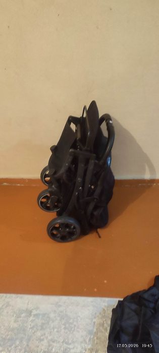 Коляска почти новый без поломки