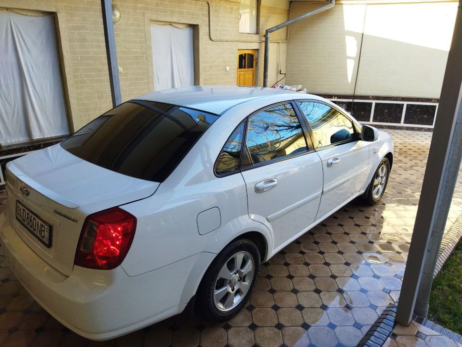 Gentra 1.5 oq sotiladi