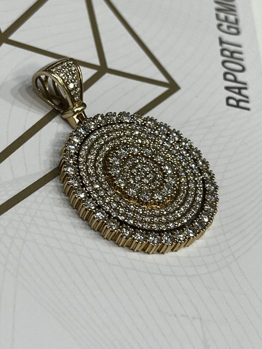 medalion cu diamante naturale